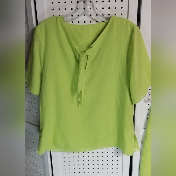 Lime green 2 pce Set - Picture 2 of 3